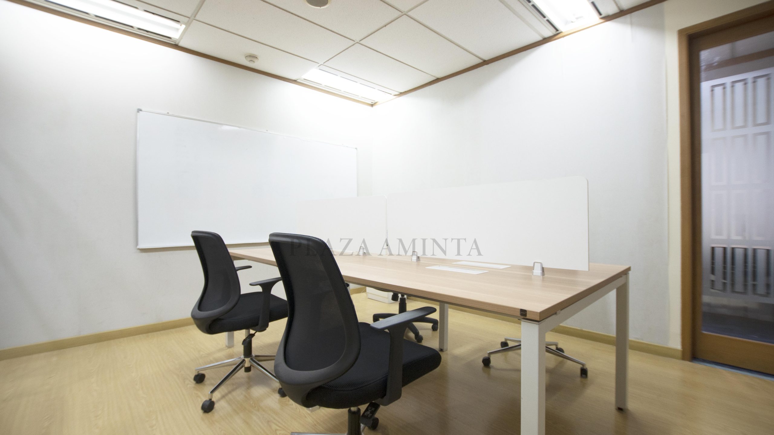 Sewa Ruang Meeting Jakarta Selatan di Plaza Aminta Solusi untuk Bisnis