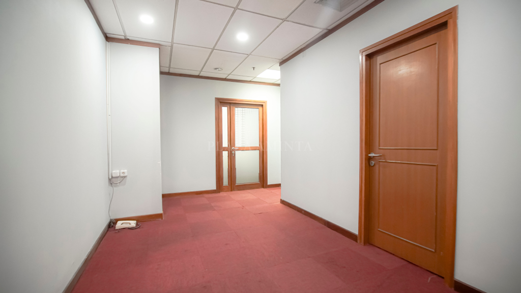 Suite 502 – Ruang Kantor untuk Perusahaan Berkembang