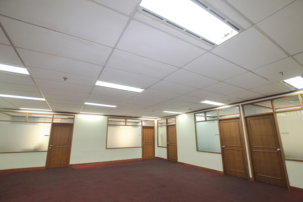 Suite 505 – Kantor Representatif dengan Ukuran Ideal