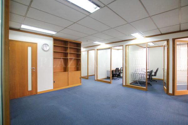 Sewa kantor partisi Jakarta Selatan | Plaza Aminta